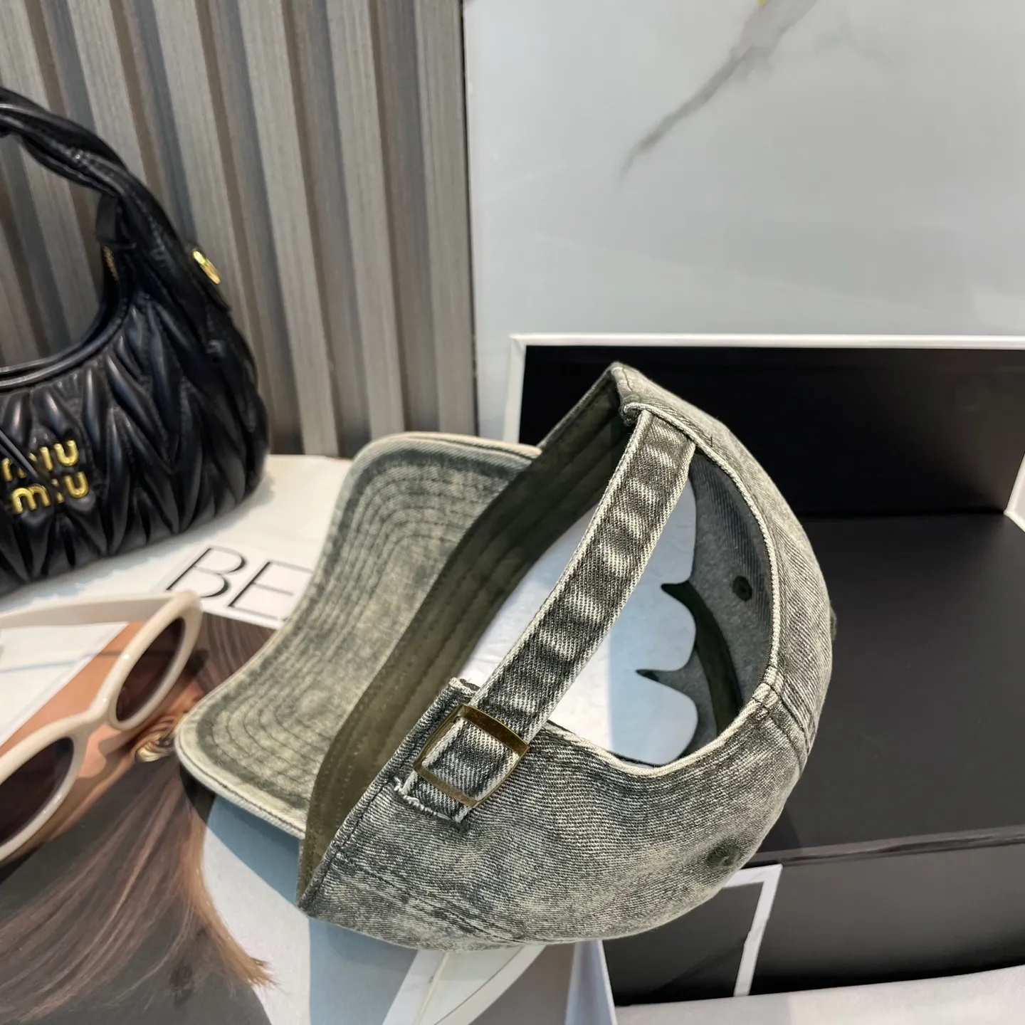 P86 Crow Heart 🆕🆕25 new baseball cap, personalized fashion classic cross logo, casual with a cool feeling, unisex style, same style for men and women! Very easy to match! Head circumference: 56-58cm is available
